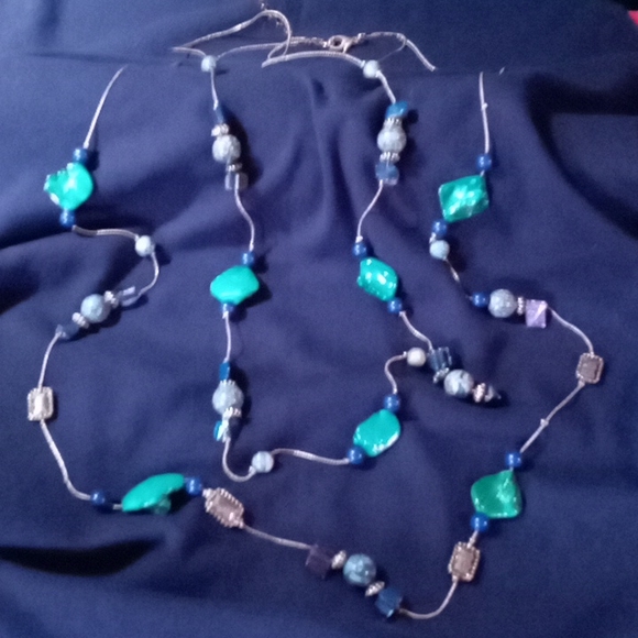 Necklace double chain mix colors - Picture 2 of 3